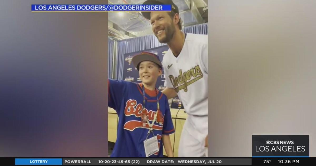 Clayton Kershaw helps 10-year-old boy complete late grandfather's bucket  list item 