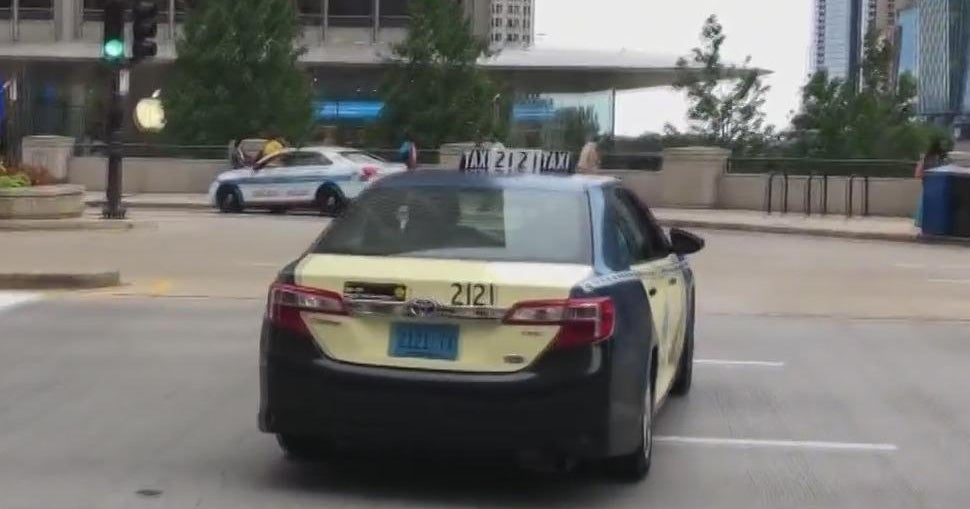 Fuel surcharges could be added to Chicago cab fares - CBS Chicago