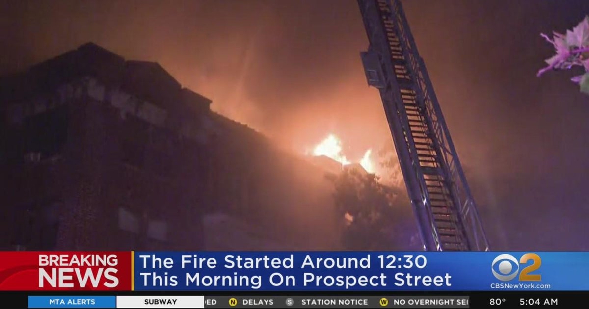 Fire breaks out at East Orange apartment complex - CBS New York