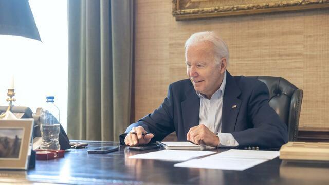 0722-social-pres-biden-isolating-1144106-640x360.jpg 