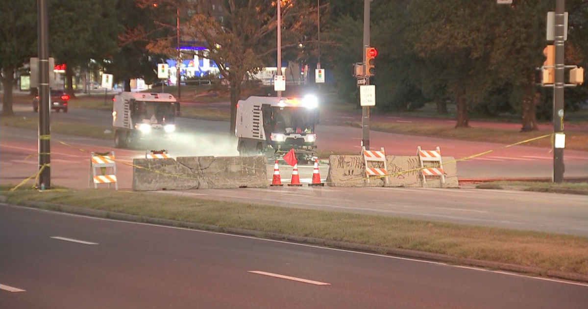 Water Main Break Shuts Down Inner Lanes Of Roosevelt Boulevard In ...