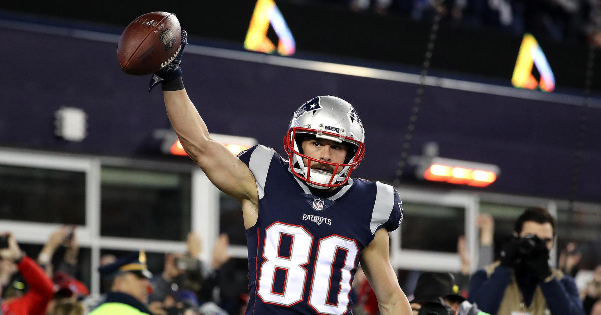 New England Patriots: Danny Amendola weighs in on Brady's future