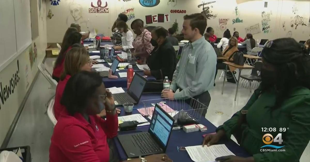 Broward schools holds hiring event to fill hundreds of positions