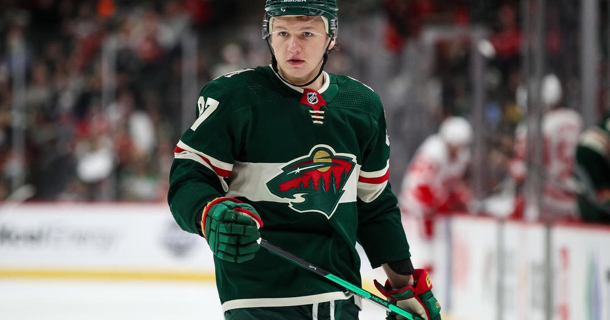 Kirill Kaprizov wears 'caution jersey' at Wild practice. How close is  star's return?