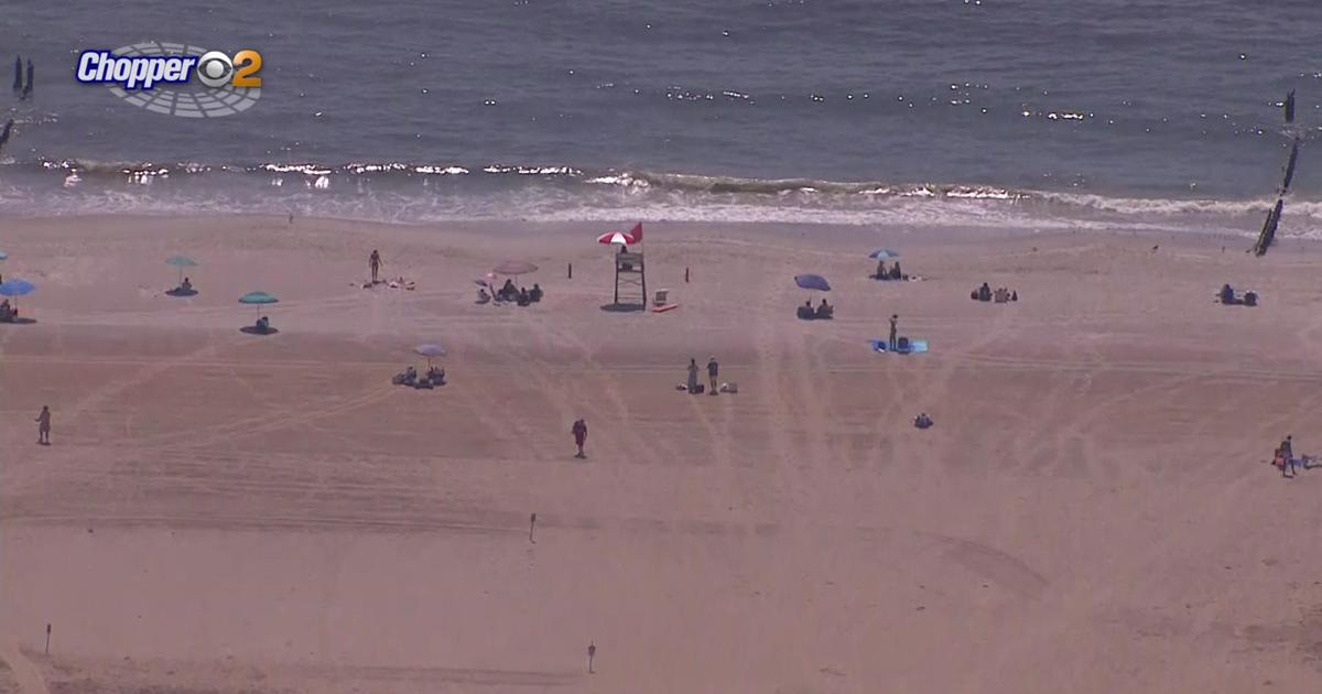 Beach at Jacob Riis Park in Queens closed to swimming due to bacteria in water