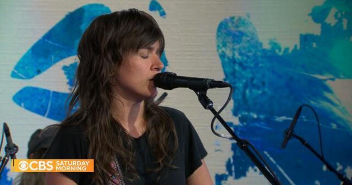 Saturday Sessions, Courtney Barnett Performs “Write a List of Things to Look Forward”