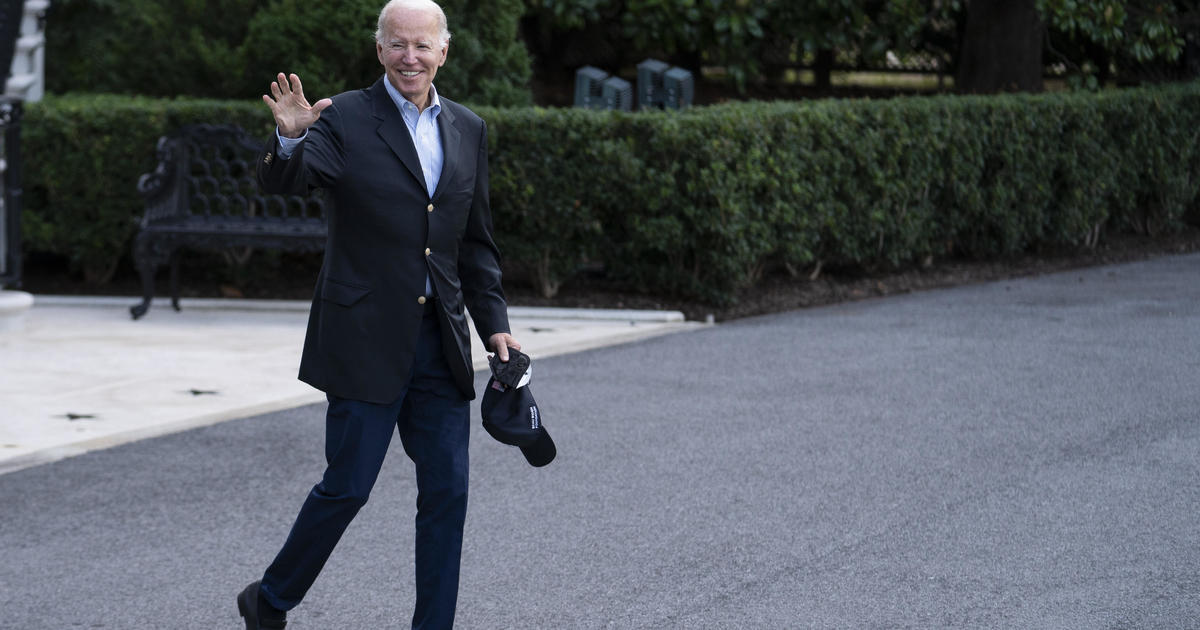 Biden leaves White House for the first time since getting COVID-19