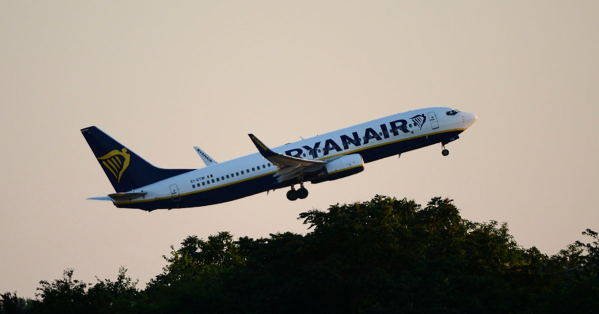 Şiddetli türbülansta vurulan uçuş, Almanya'ya acil iniş zorlamak ve 9 kişiyi yaralamak