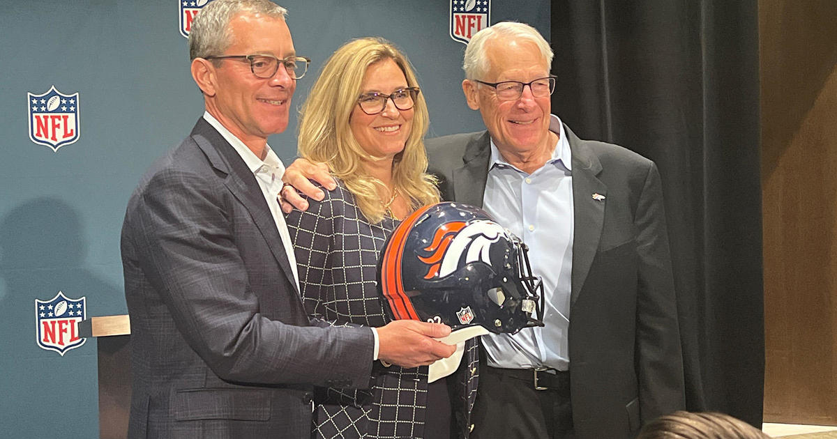 Denver Broncos reach agreement with Walton-Penner family for sale of team