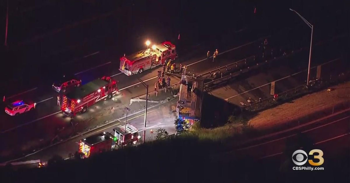 Police investigating fatal crash on New Jersey Turnpike - CBS Philadelphia