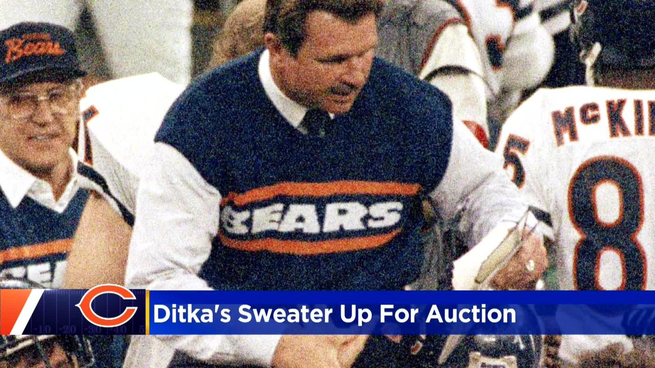 Women's Majestic Mike Ditka Navy Chicago Bears Hall of Fame Fair Catch V T- Shirt