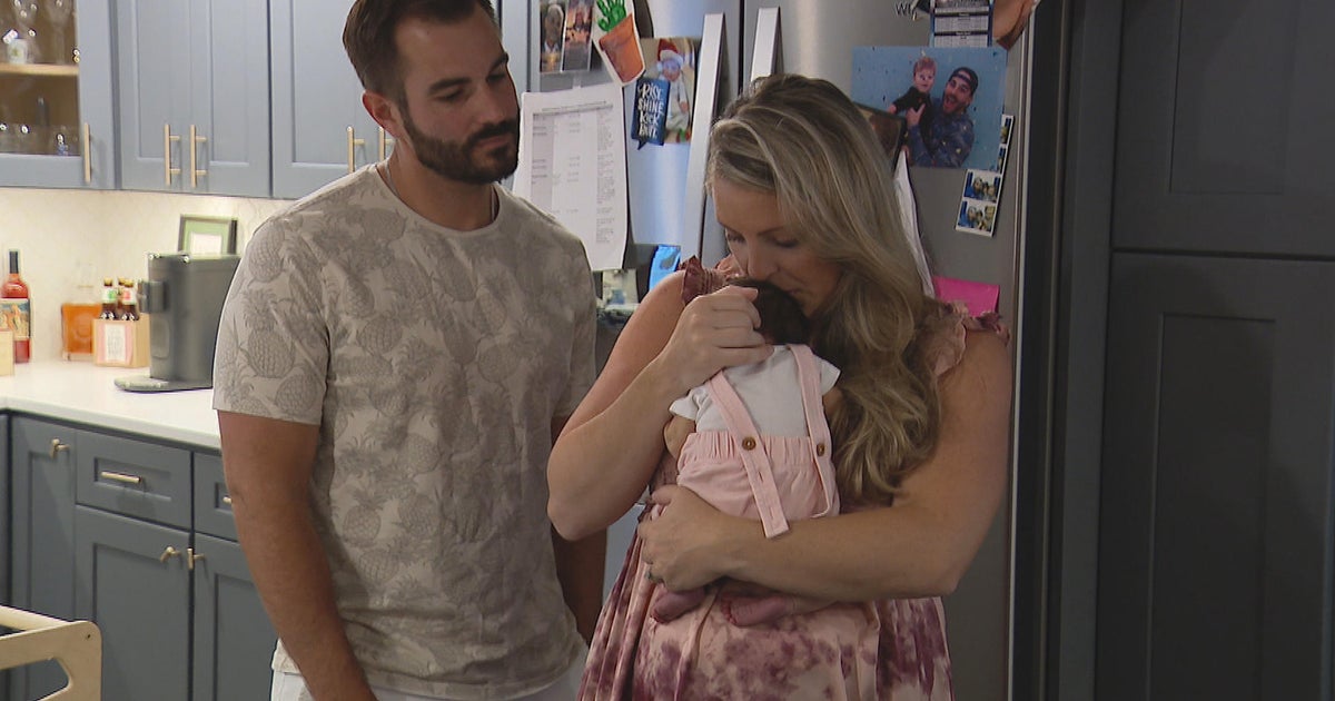 North Andover mom delivers baby on kitchen floor