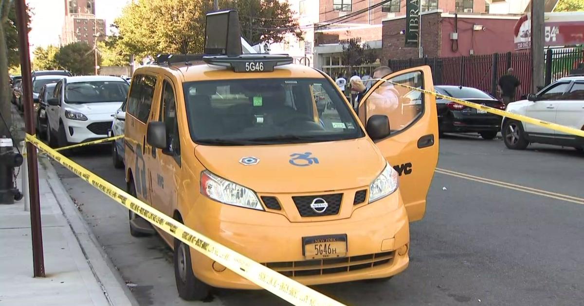 Taxi driver Kutin Gyimah dies after being hit in head by passengers accused of trying to rob him in Queens