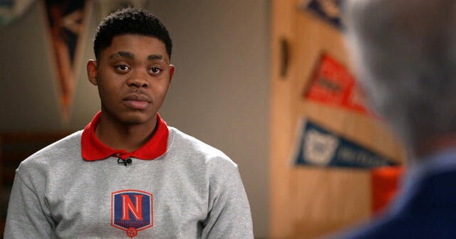 Hope Chicago's unforgettable act of kindness to students - CBS News