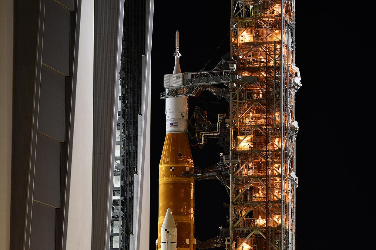 NASA's SLS moon rocket heads for launch pad and end-of-month maiden ...