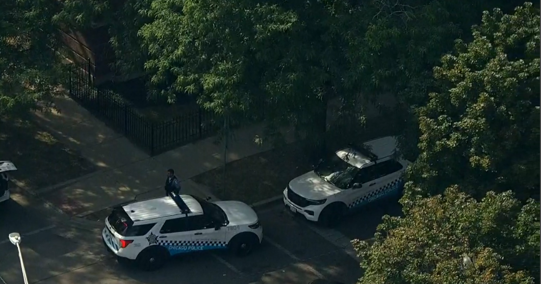 6-year-old boy shot, critically wounded in West Woodlawn - CBS Chicago