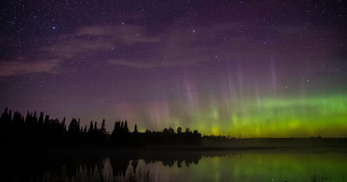 Sebuah sentrifugal surya ‘kanibal’ menuju langsung ke Bumi bisa membawa cahaya utara sejauh selatan Illinois dan menyebabkan masalah tegangan listrik.