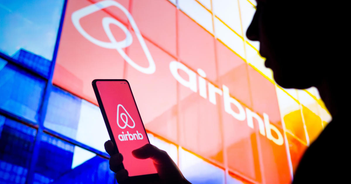 Airbnb забранява вътрешните охранителни камери от своите обяви по целия