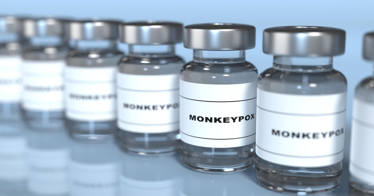 Monkeypox vaccine clinic held in South Dallas - CBS Texas