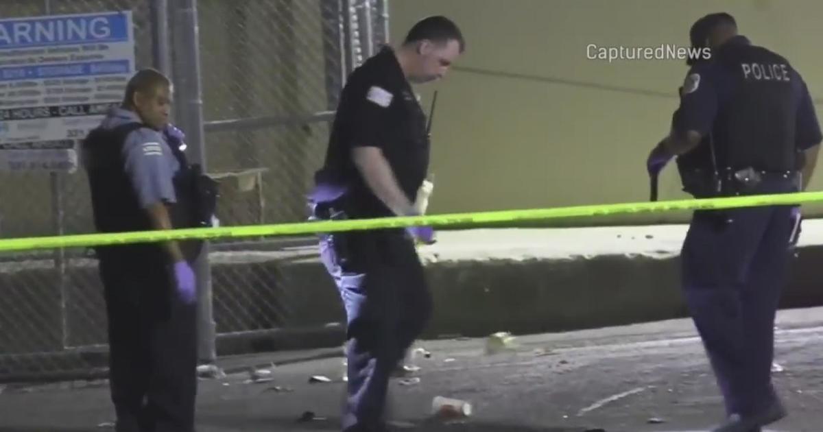 5 injured, 3 critically, in mass shooting in Washington Park