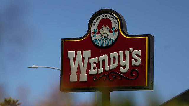 Wendy's Reports Slide In Earnings 