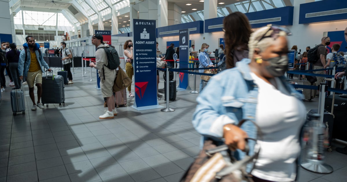 American Airlines will refund $7.5 million to travelers for baggage fees