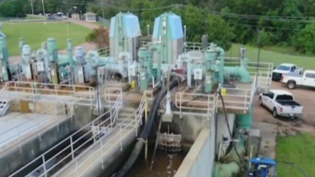 cbsn-fusion-mississippi-water-crisis-extends-into-fourth-day-thumbnail-1251360-640x360.jpg 