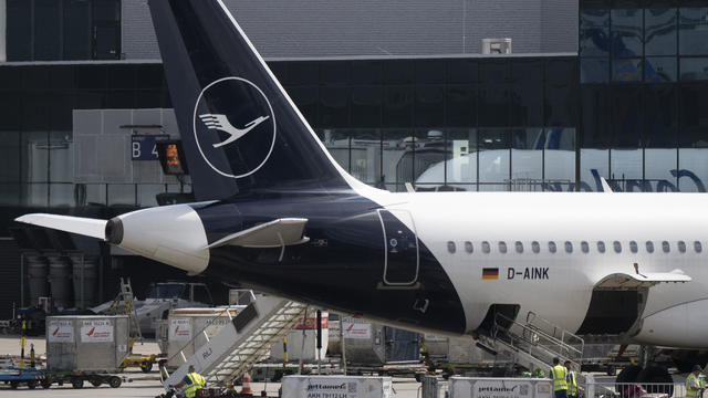 Lufthansa pilots want to strike 