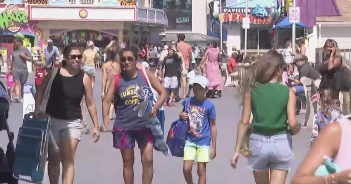 Hundreds get early start on Labor Day Weekend in New Jersey, New York