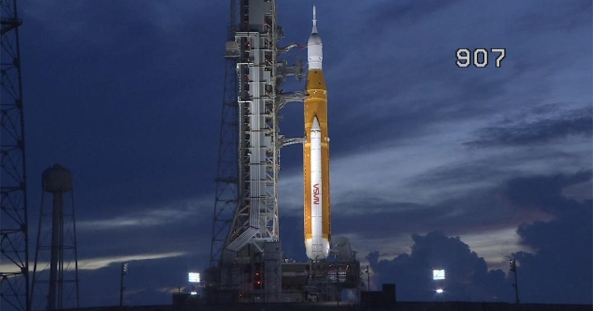 Únik vodíku zpozdí lunární start Artemis o několik týdnů