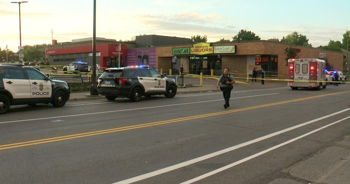 Officers investigating shooting that injured 4 in Minneapolis CBS
