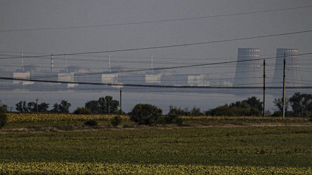 Fears mount as fighting continues near nuclear power plant in Ukraine