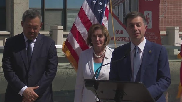 central-subway-buttigieg-pelosi-090822.jpg 