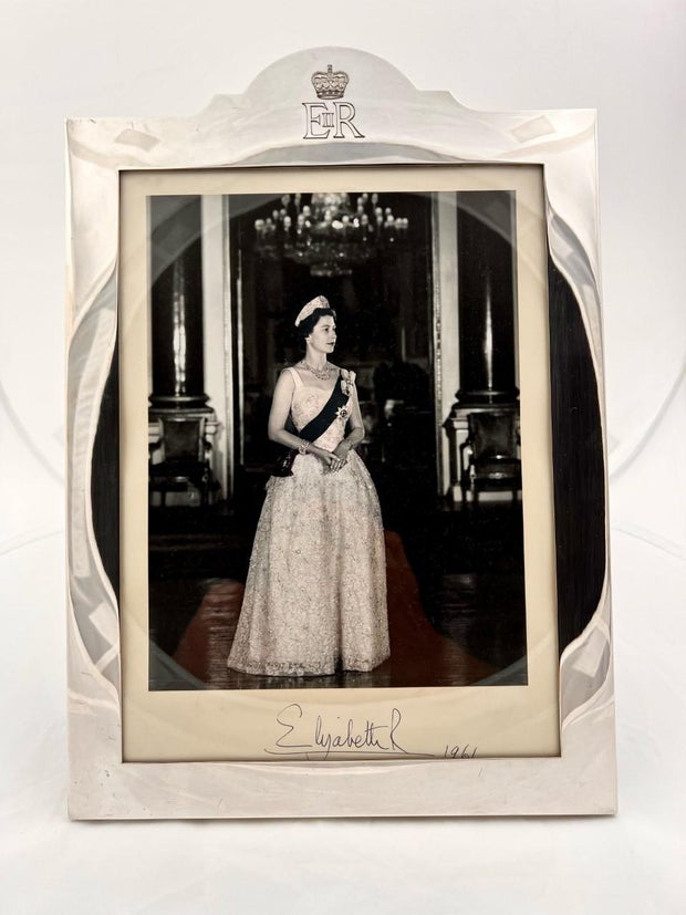 elizabeth-kennedy-library.jpg 