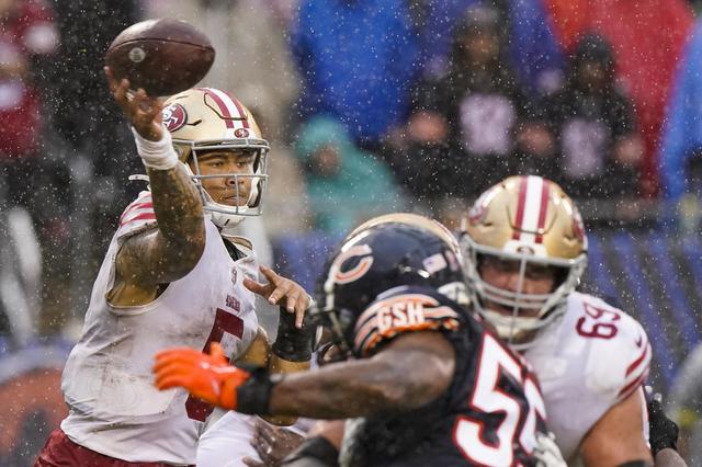 Lance 'frustrated' with his mistakes in 49ers' loss to Bears