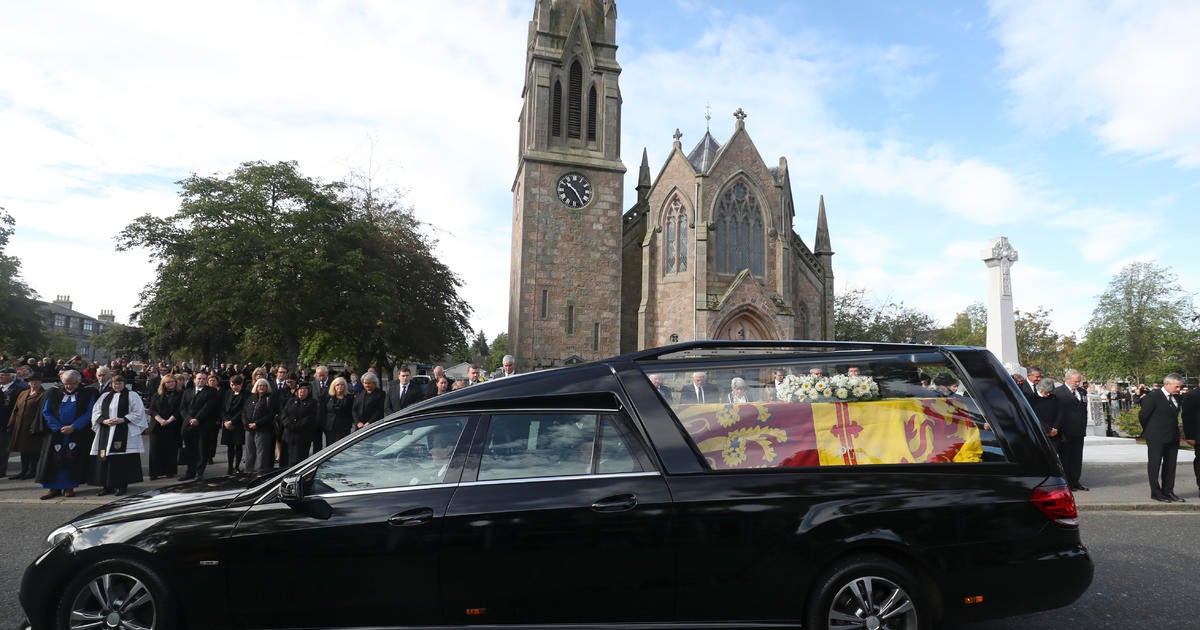 Queen Elizabeth II's coffin makes journey from Scotland to London