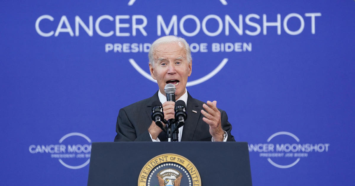 In a nod to JFK, Biden puts forward “moonlight” to fight cancer