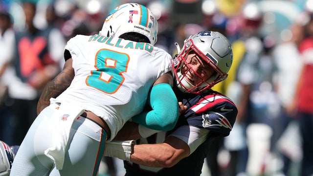 New England Patriots v Miami Dolphins 