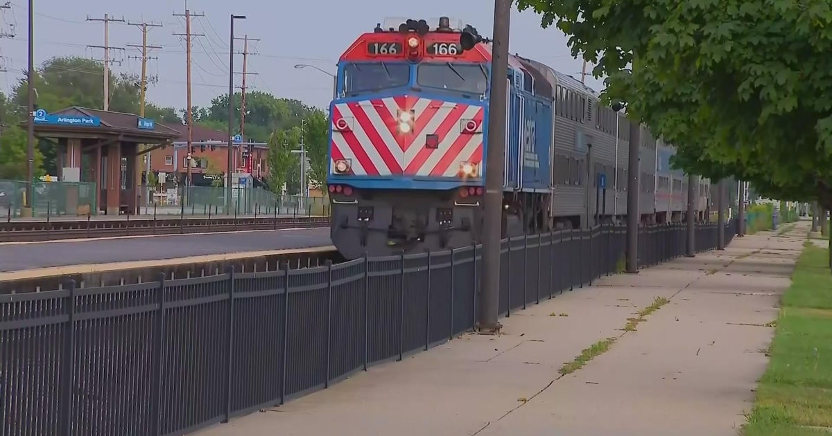 Possible railroad strike already affecting Metra commutes in Chicago