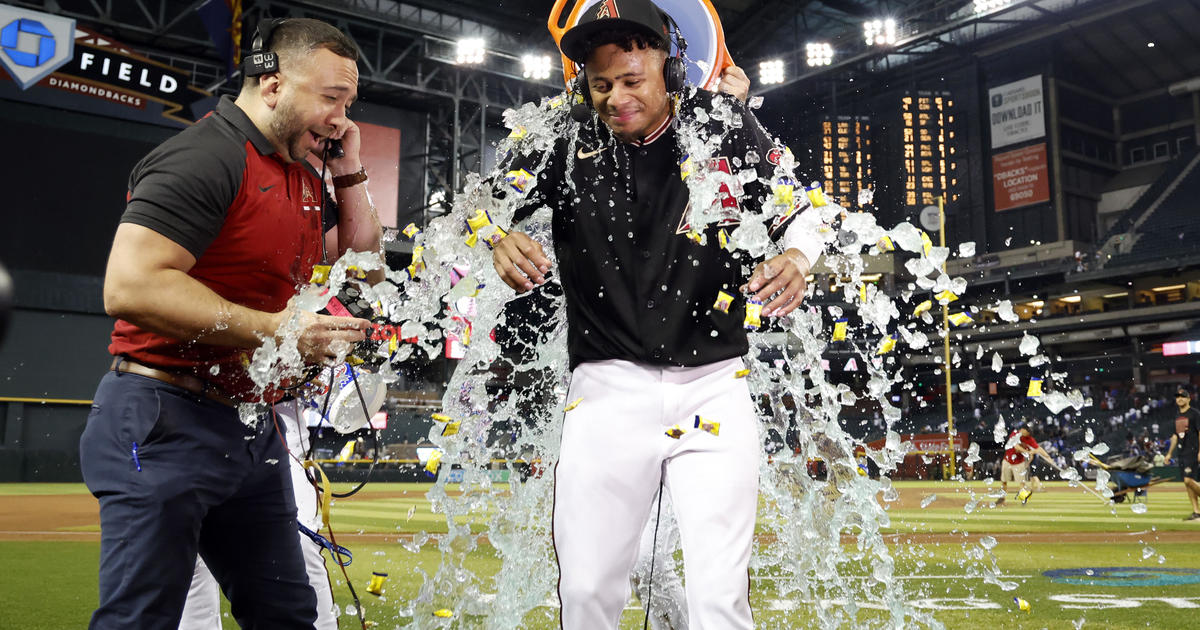 Turner's 3-run homer lifts Dodgers over D-backs for sweep