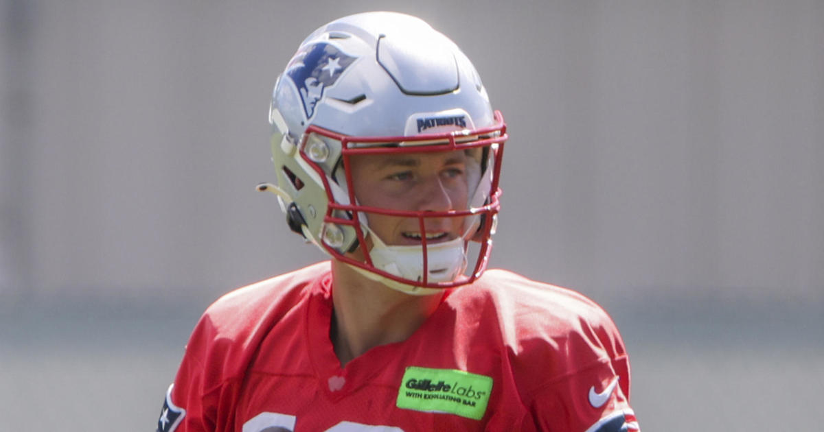 Patriots QB Mac Jones (ankle) limited at practice; rookie Bailey