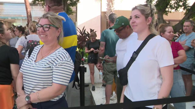 Lincoln Road - Apple Store - Apple