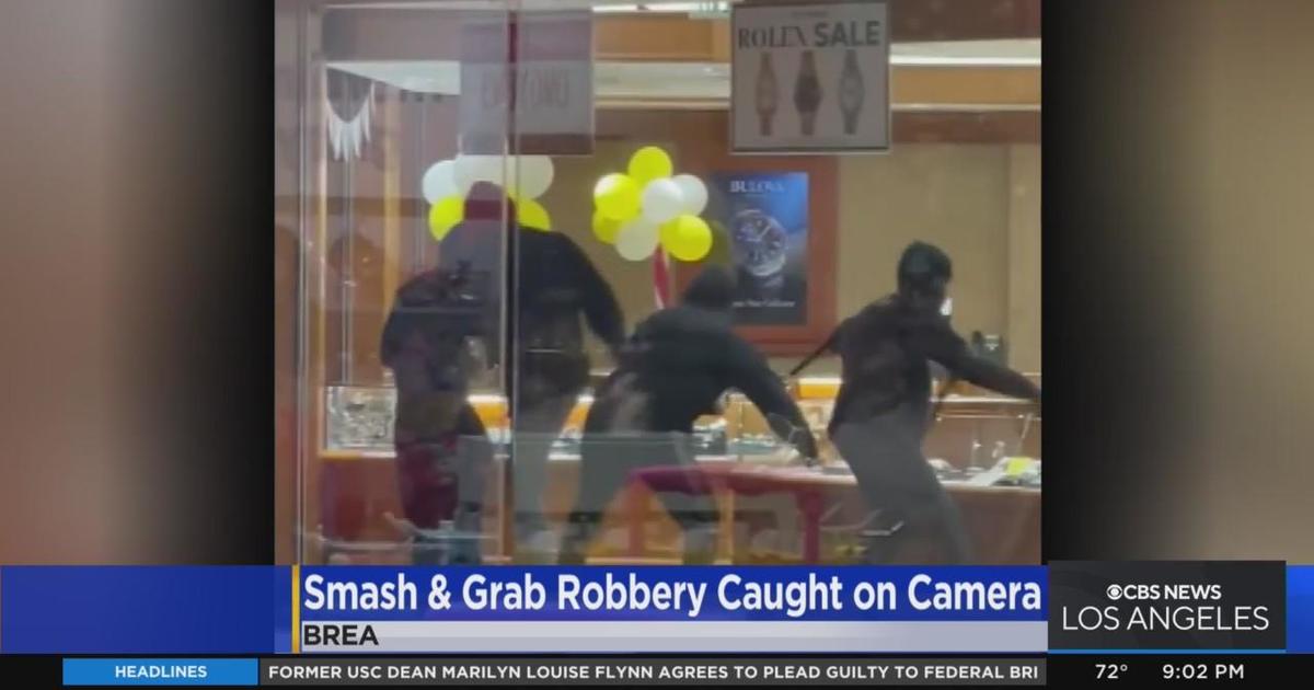 Search Underway For Four Suspects Caught On Camera Robbing Jewelry