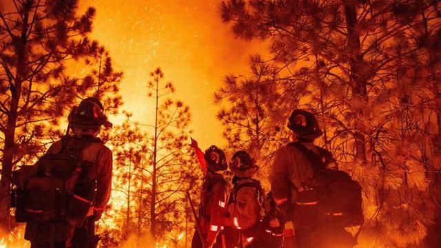 TOPSHOT-US-WEATHER-CLIMATE-FIRE 