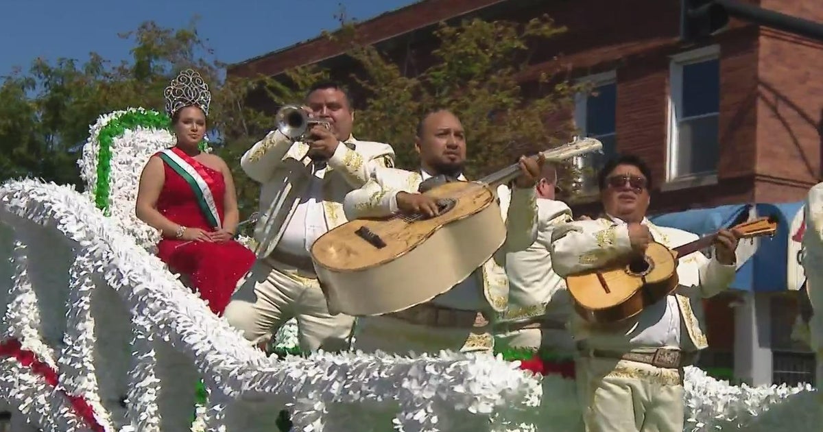 Mexican Independence Day Celebrations Continue With Parade In Chicago 