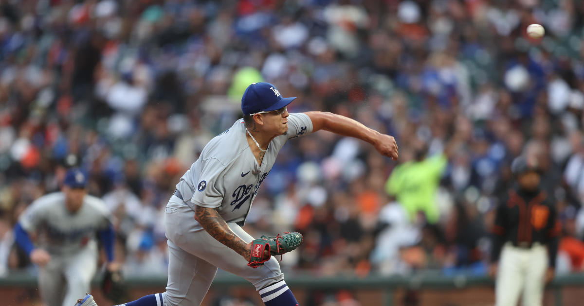 Trayce Thompson's 2-run Homer Helps Julio Urías' to 17th win