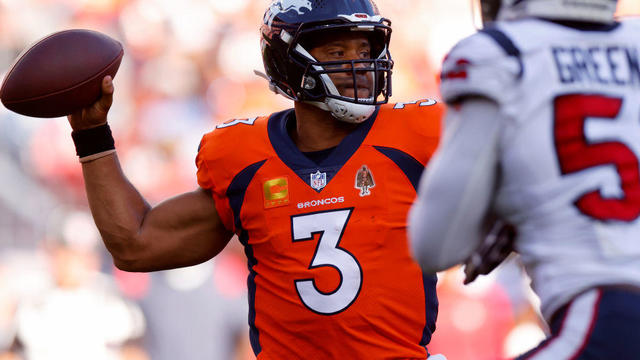 Russell Wilson leads sloppy Broncos past Texans 16-9