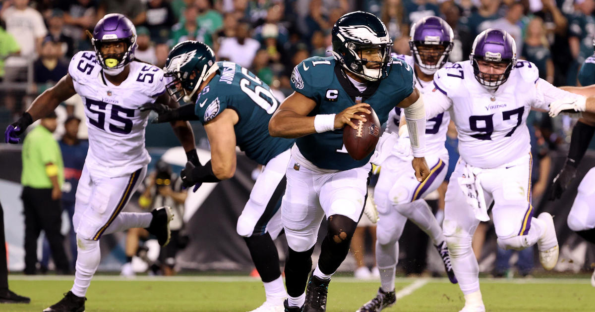 Jalen Hurts, so good! Eagles QB dominant in 24-7 win over Vikings
