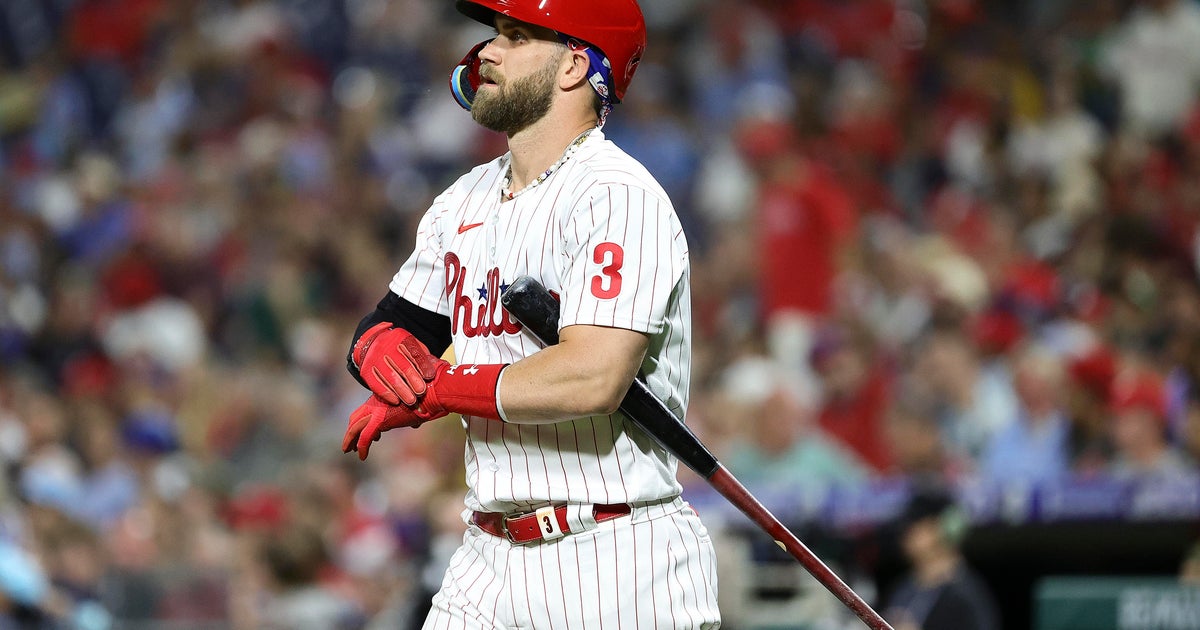 Phillies lose third straight game, 7-5 to Brewers