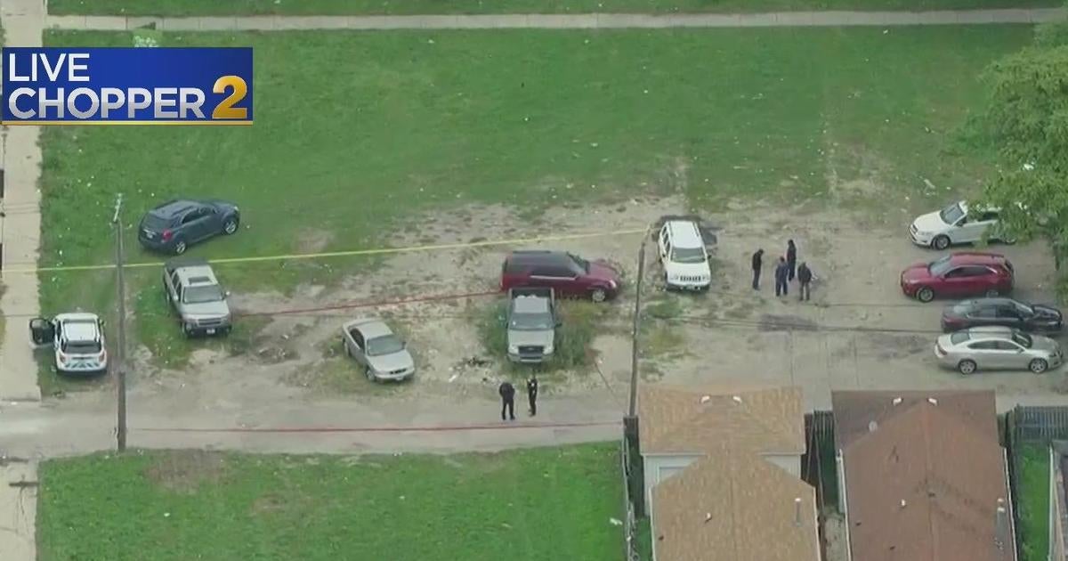 CPD investigates shooting in North Lawndale leaving 2 injured - CBS Chicago